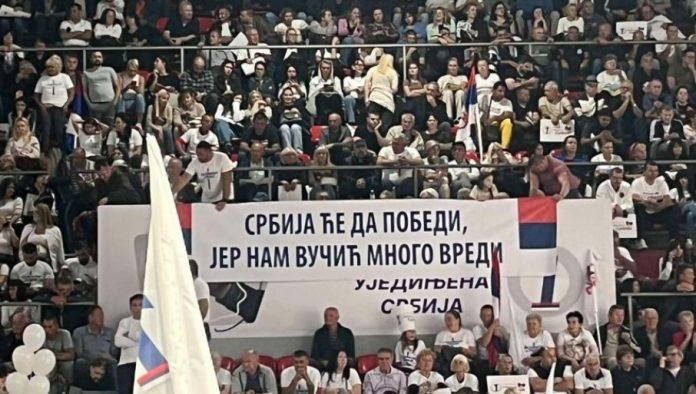 atmosfera-u-kragujevcu-na-usijanju!!!-ovako-je-bilo-pred-govor-aleksandra-vucica