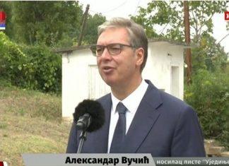 VUČIĆ U OPLENCU SA GRAĐANIMA: Blokaderi uče da je vladika Nikolaj isto kao i Stepinanac vucic-u-oplencu-sa-gradanima:-blokaderi-uce-da-je-vladika-nikolaj-isto-kao-i-stepinanac