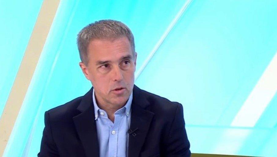 sociolog-doveo-“studentsku-listu”-do-ludila:-“nisu-uspeli-ni-da-dotaknu-vuciceve-glasace,-masa-ljudi-je-ostala-uz-njega”-(video) sociolog-doveo-“studentsku-listu”-do-ludila:-“nisu-uspeli-ni-da-dotaknu-vuciceve-glasace,-masa-ljudi-je-ostala-uz-njega”-(video)
