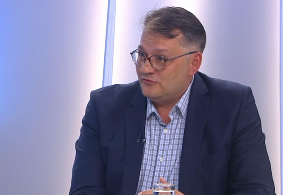 blokaderima-sa-“studentske”-liste-stalo-samo-do-para:-jugoslav-gasic-se-kiti-srpstvom-i-patriotizmom,-a-ponizio-nas-narod-na-kosovu-i-metohiji blokaderima-sa-“studentske”-liste-stalo-samo-do-para:-jugoslav-gasic-se-kiti-srpstvom-i-patriotizmom,-a-ponizio-nas-narod-na-kosovu-i-metohiji