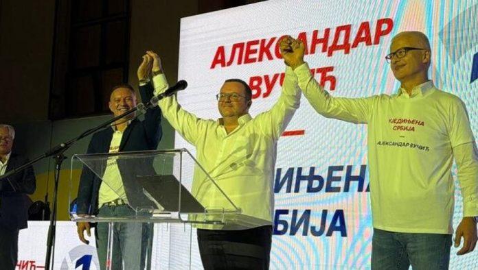 nevidena-podrska-iz-nisa!-jasna-poruka-vise-od-3.000-medicinara:-apoliticni-javno-podrzali-listu-aleksandar-vucic-–-ujedinjena-srbija!-(foto)