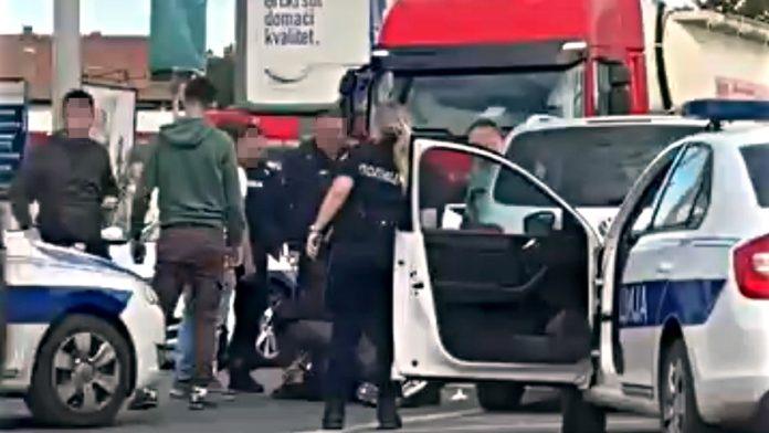 trka-na-putu-prerasla-u-krvoprolice!-sumnja-se-da-je-ovo-motiv-napada-u-zrenjaninu:-izvukao-mladica-iz-bmw-a-i-izbo-ga,-pa-pravio-haos-po-gradu!