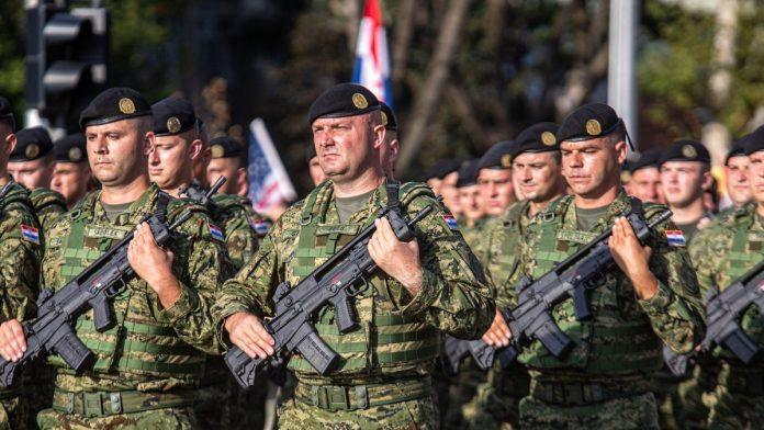 kazne-idu-i-do-nekoliko-stotina-evra-srednjoskolci-u-hrvatskoj-izbegavaju-pozive-za-preglede-za-sluzenje-vojnog-roka