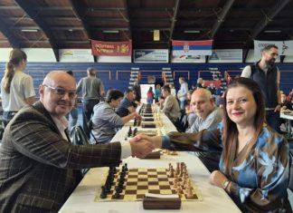 „TROFEJ ĆUPRIJE 2026“ OKUPIO ŠAHOVSKU ELITU: Deca, domaći majstori i strani velemajstori za istom tablom „trofej-cuprije-2026“-okupio-sahovsku-elitu:-deca,-domaci-majstori-i-strani-velemajstori-za-istom-tablom
