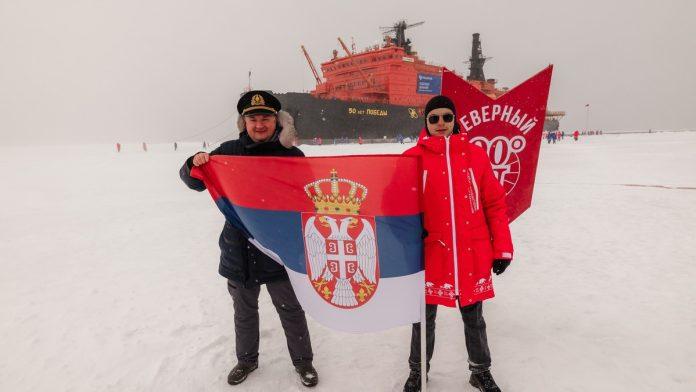 “ovo-je-bilo-najboljih-10-dana-u-mom-zivotu!”-kako-je-beogradski-gimnazijalac-postao-prvi-srednjoskolac-iz-srbije-koji-je-krocio-na-severni-pol