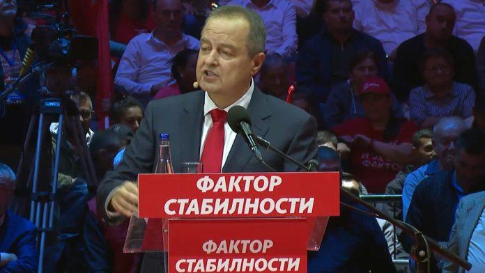 (foto)-“napad-na-policajca-je-napad-na-zemlju”-dacic-na-predizbornom-skupu-sps:-“treba-nam-povratak-u-normalnost”