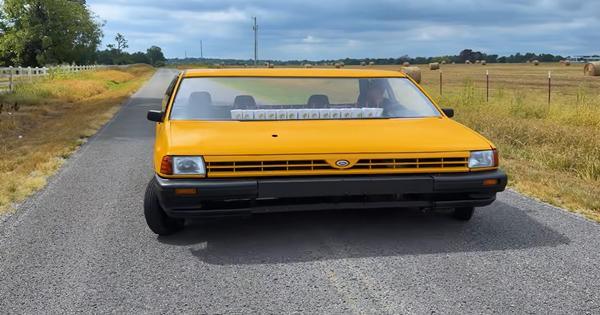 presekli-stari-ford-napola-i-napravili-najsiri-automobil-na-svetu!-ima-dva-volana-i-14-drzaca-za-case,-ali-znate-sta-je-fora?-policija-ne-moze-nista!-/video/ presekli-stari-ford-napola-i-napravili-najsiri-automobil-na-svetu!-ima-dva-volana-i-14-drzaca-za-case,-ali-znate-sta-je-fora?-policija-ne-moze-nista!-/video/