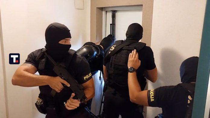 velika-afera-trese-crnu-goru-uhapsena-cetiri-celnika-sindikata-policije:-osumnjiceni-da-su-ukrali-skoro-dva-miliona-evra!