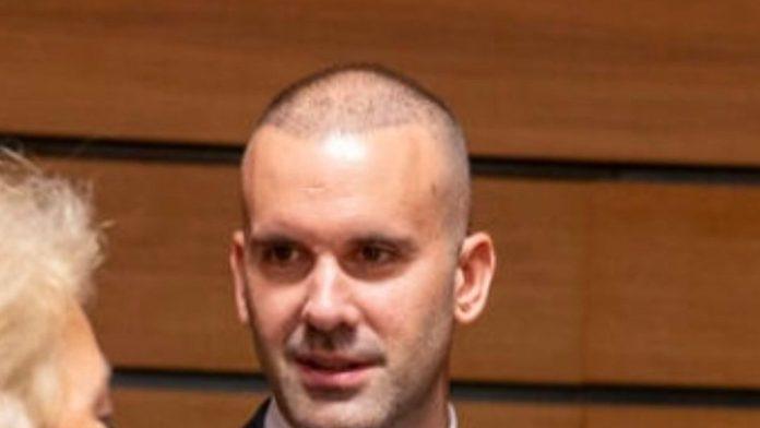 “milojko,-priznaj-da-si-imao-transplataciju-kose,-nije-sramota”-spajic-se-pohvalio-zatvorenim-poglavljima-i-novom-frizurom,-mreze-se-zapalile