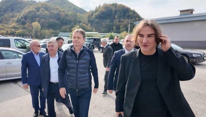 veliki-dan-za-kotrazu!-fabrika-zeljka-mitrovica-pocela-sa-radom:-najbolji-inzenjeri-zapadne-srbije-u-selu-vrednih-domacina-proizvodice-elektromotore-za-ceo-svet