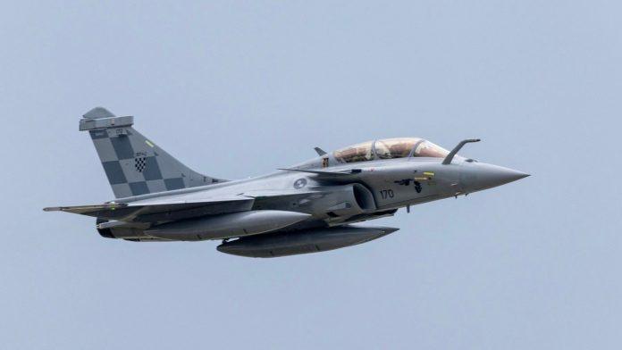 cure-novi-detalji-o-avionu-zbog-kojeg-je-hrvatska-podgila-“rafale”!-u-nemackoj-zatvoreni-aerodrom-i-ulice,-ovo-je-razlog-uzbune-koja-je-digla-evropu-na-noge?!