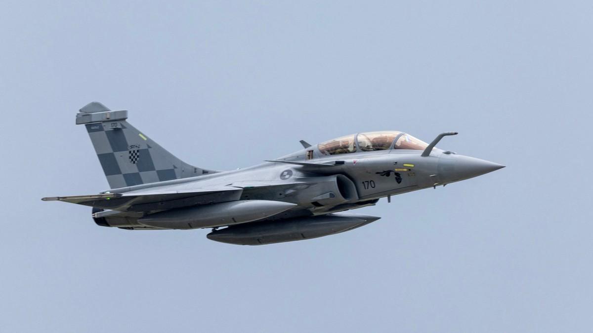 cure-novi-detalji-o-avionu-zbog-kojeg-je-hrvatska-podgila-“rafale”!-u-nemackoj-zatvoreni-aerodrom-i-ulice,-ovo-je-razlog-uzbune-koja-je-digla-evropu-na-noge?! cure-novi-detalji-o-avionu-zbog-kojeg-je-hrvatska-podgila-“rafale”!-u-nemackoj-zatvoreni-aerodrom-i-ulice,-ovo-je-razlog-uzbune-koja-je-digla-evropu-na-noge?!