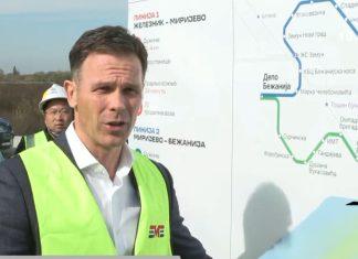 UŽIVO MALI OBILAZI STANICU METROA BELE VODE Ovo je 4. stanica 1. linije metroa od Železnika, “krtica” je već na granici s Rumunijom, čekamo da se Dunav podigne uzivo-mali-obilazi-stanicu-metroa-bele-vode-ovo-je-4-stanica-1.-linije-metroa-od-zeleznika,-“krtica”-je-vec-na-granici-s-rumunijom,-cekamo-da-se-dunav-podigne