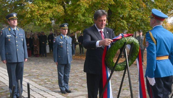 gasic-polozio-vence-u-krusevcu:-obelezen-dan-oslobodenja-grada-u-prvom-i-drugom-svetskom-ratu