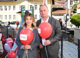 (FOTO) Jelena Trivan: Volimo Republiku Srpsku i pomažemo njenom narodu (foto)-jelena-trivan:-volimo-republiku-srpsku-i-pomazemo-njenom-narodu