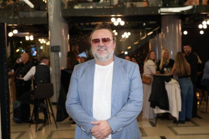 sasic-odbrusio-novinarima-zbog-pitanja-o-gostima!-otkrio-sta-mu-bliski-ljudi-rade,-pa-pomenuo-maju-nikolic:-imam-tremu!