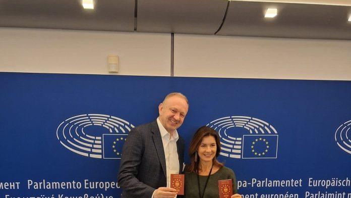 dilas:-poslanica-ep-alesandra-moreti-podrzala-listu-evropska-srbija