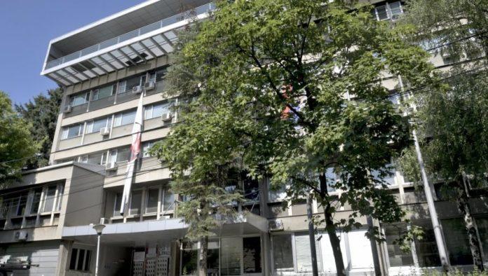 skandalcina-na-fakultetu-politickih-nauka:-studente-uce-kako-da-smene-rezim,-pa-se-jos-hvale-na-mrezama-kako-krse-zakon