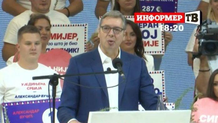 u-pristinskom-“parlamentu”-nose-majicu-“studenti-pobeduju”-:-vucic-u-lazarevcu-upozorio-na-brutalan-rat-protiv-srbije