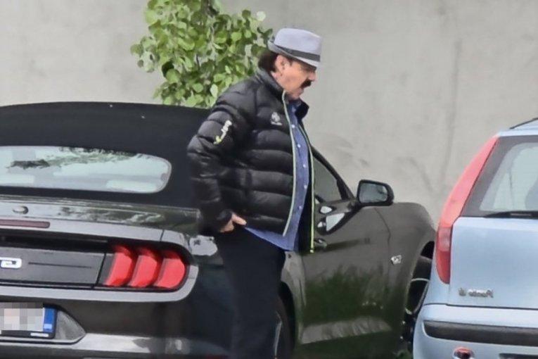 pevac-poseduje-sok-snimak-harisa-dzinovica:-obelodanjena-najveca-intima-iz-porodicnog-doma,-ovome-se-niko-nije-nadao! pevac-poseduje-sok-snimak-harisa-dzinovica:-obelodanjena-najveca-intima-iz-porodicnog-doma,-ovome-se-niko-nije-nadao!