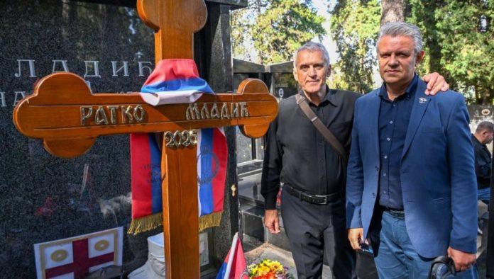 uz-ratka-mladica-i-kroz-kisu-metaka:-dusan-maran-i-sasa-jovanovic,-posada-helikoptera,-koja-je-cetiri-godine-prevozila-generala-po-ratistima