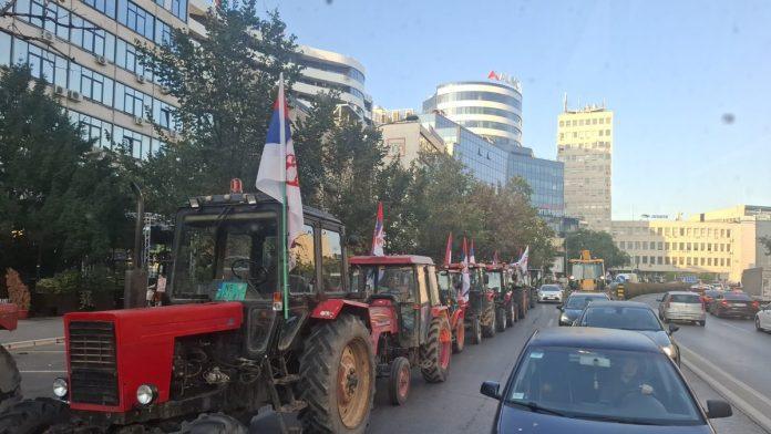 (foto,-video)-predizborni-miting-sns-danas-u-novom-sadu:-centar-grada-zatvoren,-na-ulicama-i-policija,-vucic-najavio-“jedno-veliko-iznenadenje”