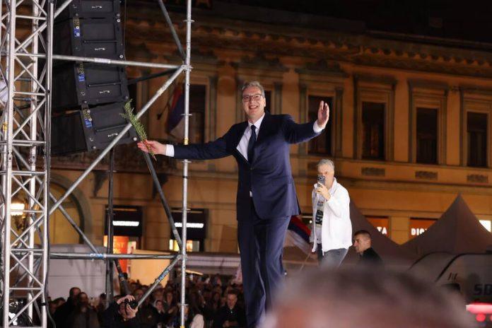 “samo-sto-mi-suze-nisu-krenule-veceras”-vucic-o-emocijama-u-novom-sadu:-hvala-vam-na-divnom-doceku!-(video)