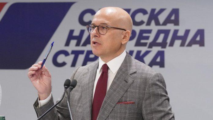 “videcemo-dvojicu-velikih-evropskih-lidera-–-vucica-i-fica”-vucevic-pred-pocetak-skupa-“ujedinjena-srbija”:-ovo-je-odgovor-naroda-i-zato-je-doslo-ovoliko-ljudi!”