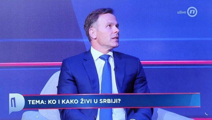mali-ucutkao-sve-na-novoj-s:-drustvo-oko-mene-i-drzava-zive-bolje