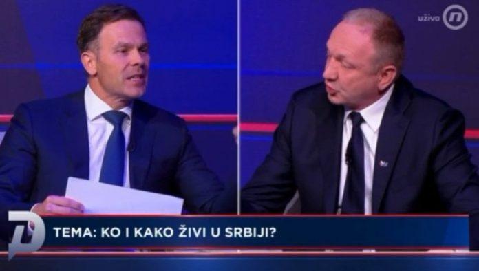 grmi-studio:-mali-ocitao-bukvicu-dilasu