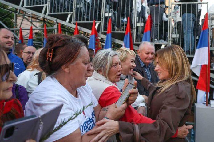“srbija-ima-snagu-kada-veruje-u-sebe”-durdevic-stamenkovski-na-skupu-u-novom-sadu:-srpski-narod-najbolje-zna-da-prepozna-trenutke-kada-je-vazno-da-budemo-slozni