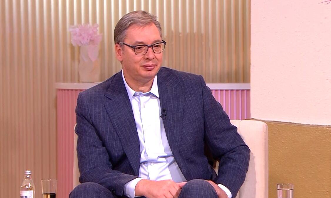 “samo-porodicu-svoju-nisam-mogao-da-zastitim”-vucic-otvorio-dusu-u-emisiji-kod-sanje-marinkovic:-kada-sam-nasmejan,-znaci-da-nesto-nije-dobro “samo-porodicu-svoju-nisam-mogao-da-zastitim”-vucic-otvorio-dusu-u-emisiji-kod-sanje-marinkovic:-kada-sam-nasmejan,-znaci-da-nesto-nije-dobro