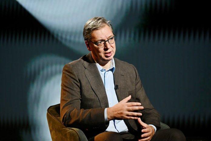 “znam-sta-mom-vukanu-govore-u-skoli”-vucic-o-napadima-na-njegovu-porodicu:-“da-nijedna-majka-ne-prode-kroz-sta-je-moja!-koliko-nam-je-puta-krvave-glave-gledala”