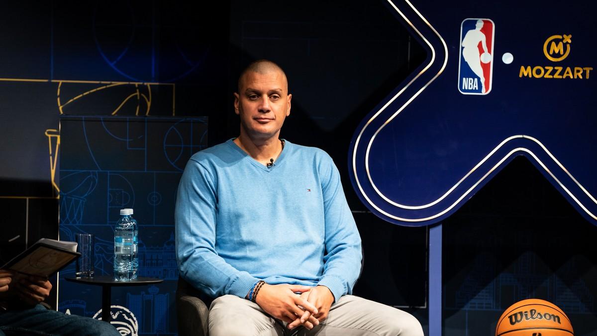 larry-o’brien-stigao-u-beograd:-legendarni-trofej-nba-lige-u-drustvu-kosarkaskih-velikana larry-o’brien-stigao-u-beograd:-legendarni-trofej-nba-lige-u-drustvu-kosarkaskih-velikana