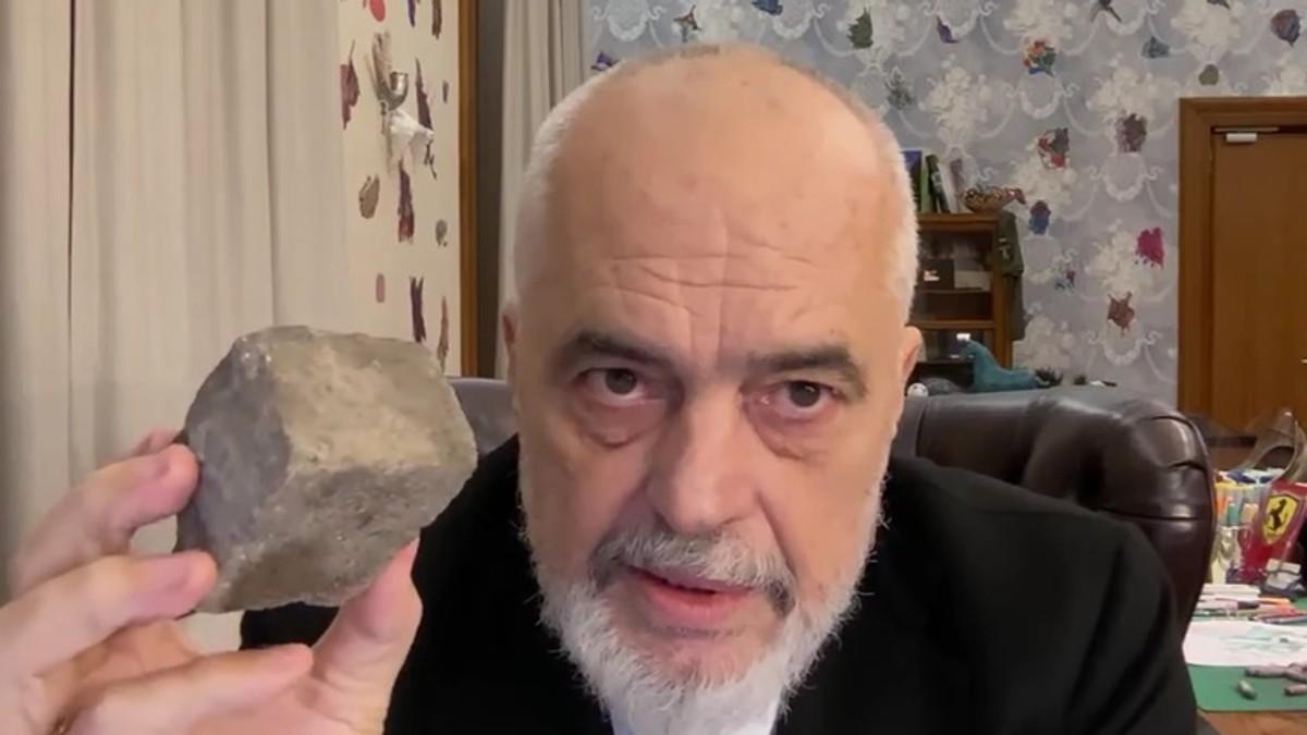 “dron-sa-eksplozivom-je-trebalo-da-pogodi-zgradu-vlade”-oglasio-se-rama-nakon-protesta-u-tirani:-to-nisu-studenti!-rusija,-iran,-antifa-su-konglomerat-koji-podstice-nasilje “dron-sa-eksplozivom-je-trebalo-da-pogodi-zgradu-vlade”-oglasio-se-rama-nakon-protesta-u-tirani:-to-nisu-studenti!-rusija,-iran,-antifa-su-konglomerat-koji-podstice-nasilje