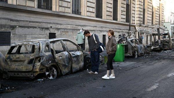 hitan-sastanak-ministra-sa-vrhom-policije-u-italiji:-opasno-se-kuva-u-milanu,-vandali-grad-pretvorili-u-rusevine,-a-evo-kako-su-se-skupili hitan-sastanak-ministra-sa-vrhom-policije-u-italiji:-opasno-se-kuva-u-milanu,-vandali-grad-pretvorili-u-rusevine,-a-evo-kako-su-se-skupili