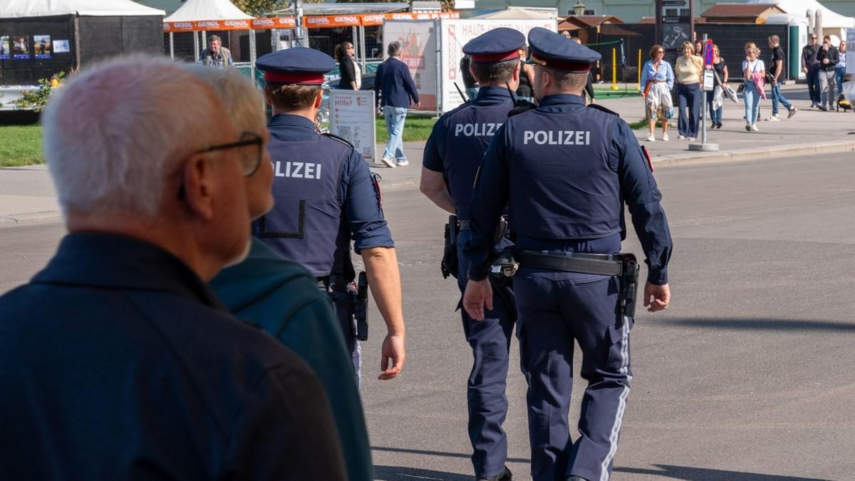 penzioner-(84)-se-zaustavio-ispred-zatvorene-pumpe,-pa-doziveo-sok:-zbog-cetiri-minuta-traze-mu-374-evra penzioner-(84)-se-zaustavio-ispred-zatvorene-pumpe,-pa-doziveo-sok:-zbog-cetiri-minuta-traze-mu-374-evra
