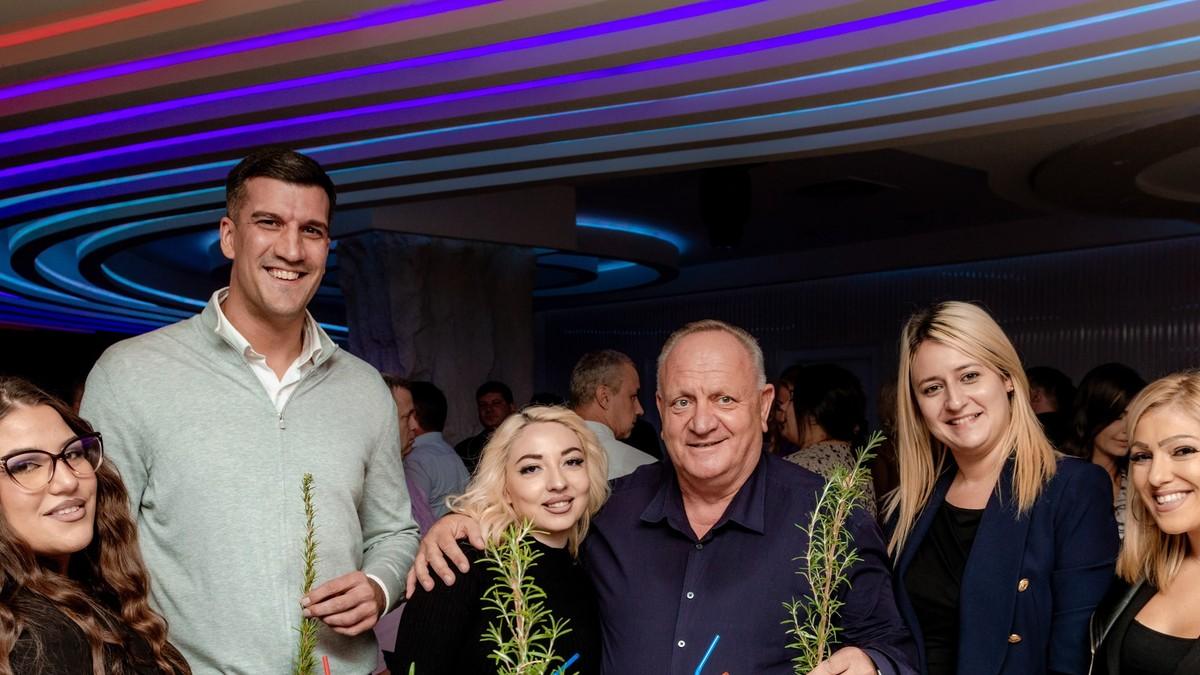 keselj-u-leskovcu:-snaga-srbije-je-u-njenim-ljudima,-u-jedinstvu-i-spremnosti-da-zajedno-nastavimo-putem-napretka keselj-u-leskovcu:-snaga-srbije-je-u-njenim-ljudima,-u-jedinstvu-i-spremnosti-da-zajedno-nastavimo-putem-napretka