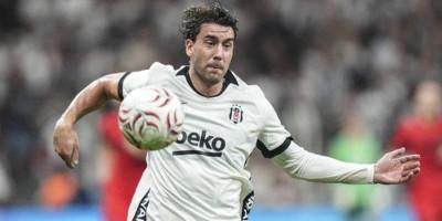 vlahovic-u-dzepu-savica,-besiktas-nokautiran:-salah-i-trabzon-ih-ugazili-u-derbiju-(video) vlahovic-u-dzepu-savica,-besiktas-nokautiran:-salah-i-trabzon-ih-ugazili-u-derbiju-(video)