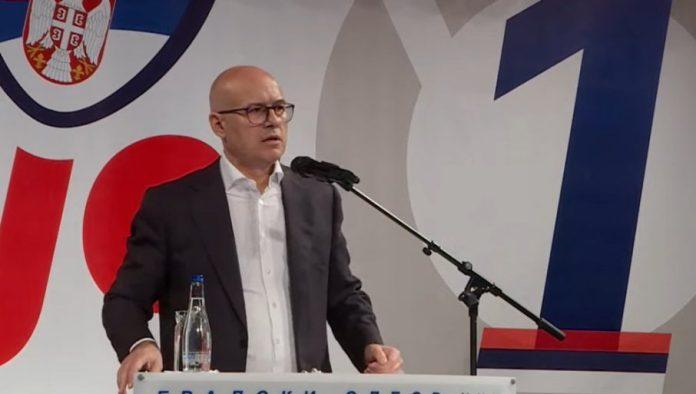 vucevic-i-knezevic-na-tribini-u-crvenki:-izbori-25.-oktobra-vazni-za-buducnost-srbije