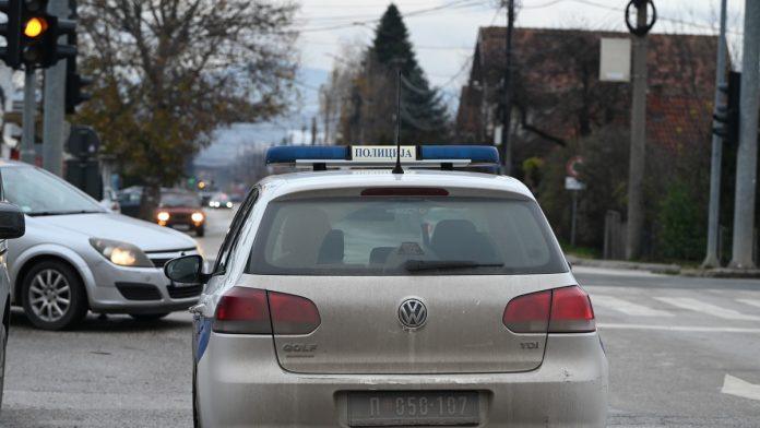 “vidi-ovu-bu*alu,-udarice-nas!”-ispovest-prezivelog-u-nesreci-kod-nisa:-maloletnik-(17)-bez-dozvole-se-zakucao-u-kombi,-vatrogasci-sekli-vozilo-da-ih-izvuku!?