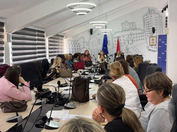 u-bujanovcu-o-pravu-zena-na-nasledivanje-i-dodela-nagrada-novinarima-za-promociju-ravnopravnosti-zena-iz-ruralnih-sredina