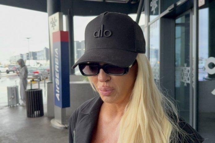 stravicne-vesti-–-karleusa-hitno-ide-po-cerke!-pevacica-uznemirena,-mora-odmah-kod-atine-i-nike!