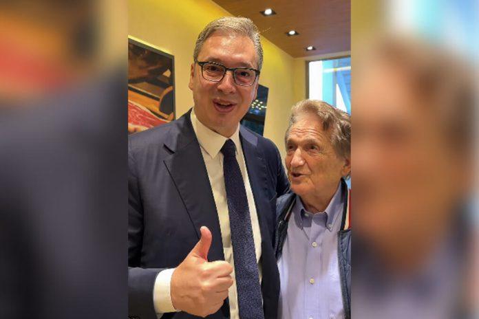 nasla-se-dvojica-cipuljaka-ovde-u-nisu!-vucic-se-sreo-s-nedeljkom-bilkicem-pre-pocetka-skupa:-“vucic-je-lider,-ne-samo-srpski,-vec-svetski”-(video)