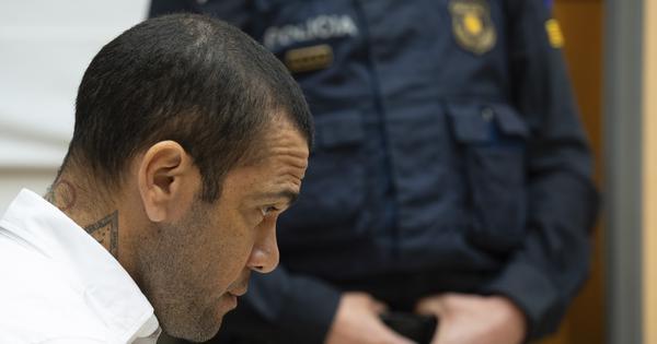 novi-zivot-danija-alvesa:-fudbal-nikoga-nece-spasiti,-tu-sam-da-propovedam-hrista novi-zivot-danija-alvesa:-fudbal-nikoga-nece-spasiti,-tu-sam-da-propovedam-hrista