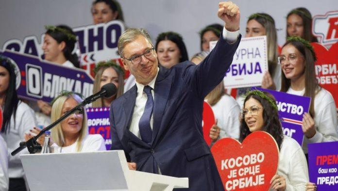 “srbija-je-neosvojiva-tvrdava,-nikada-necete-moci-da-je-pokorite”-vucic-na-velicanstvenom-skupu-u-nisu:-svi-da-izademo-u-nedelju-i-pobedimo!