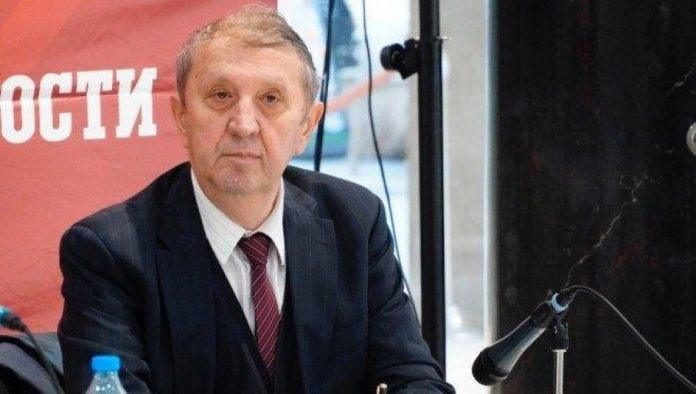pola-veka-brige-o-srpskom-jeziku-cirilici:-u-novoj-knjizi-prof.-sreto-tanasic-sabrao-sve-sto-se-radilo-u-slavistici