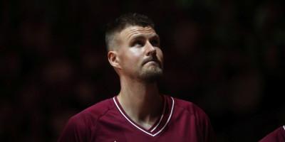 porzingis-na-ivici-odluke-koja-menja-sve:-kraj-nba-karijere-sve-realnija-opcija? porzingis-na-ivici-odluke-koja-menja-sve:-kraj-nba-karijere-sve-realnija-opcija?