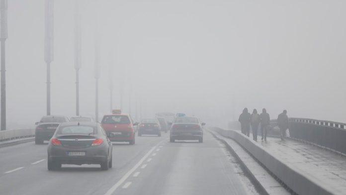 tri-opasnosti-prete-na-putevima!-amss-izdao-hitno-upozorenje-za-sve-vozace:-dobro-obratite-paznju-i-smanjite-brzinu!