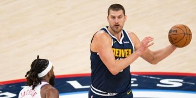 nba-ovo-ne-pamti:-jokic-prkosi-logici-–-kad-pomislite-da-je-nemoguce,-nikola-uradi-jos-lude nba-ovo-ne-pamti:-jokic-prkosi-logici-–-kad-pomislite-da-je-nemoguce,-nikola-uradi-jos-lude